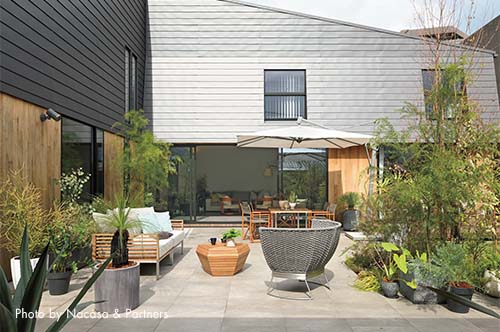 【新刊】A Site for Every Phase　実例から学ぶ、“住む”以上の価値をもつ家の設計手法